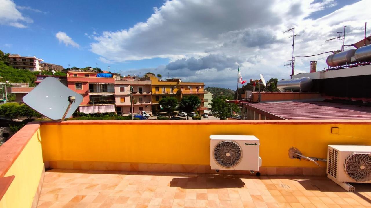 Casa Soprano Da Anita Villa Messina Kültér fotó